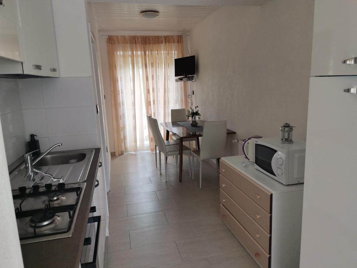 Apartments Dumencic Rab Mundanije Экстерьер фото