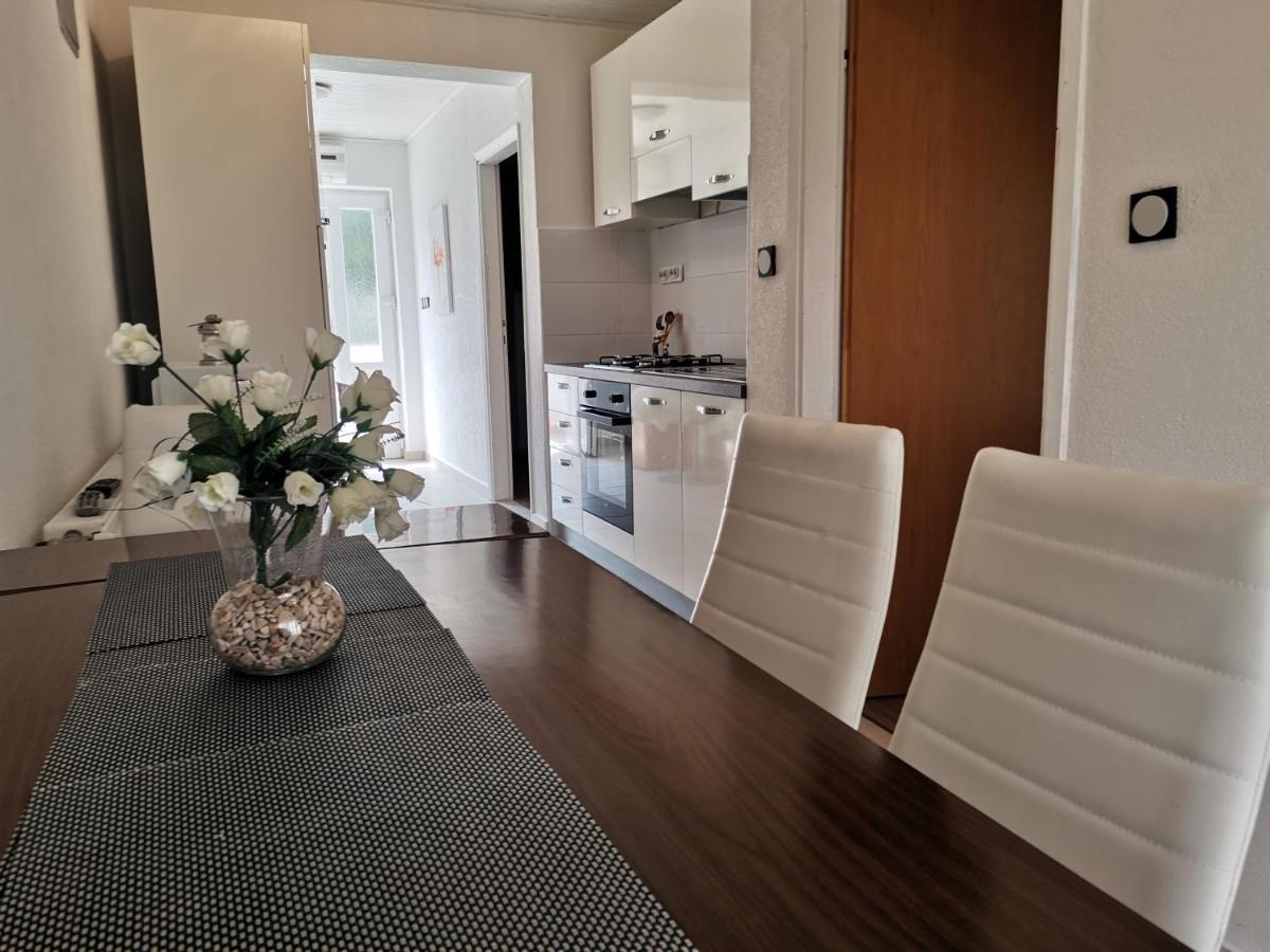 Apartments Dumencic Rab Mundanije Экстерьер фото